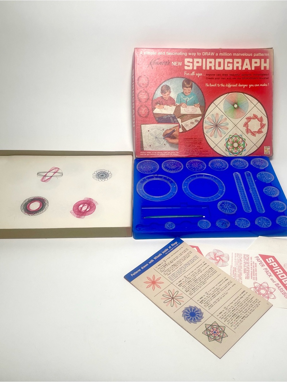 Vintage 1967 Kenner's Spirograph Set No. 401 Original Box Blue Tray